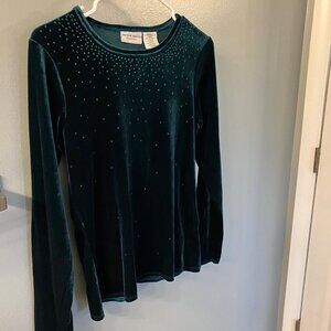 NWOT Jaclyn Smith Classic Forest Green Shiny Velvety feel Beaded Top Small